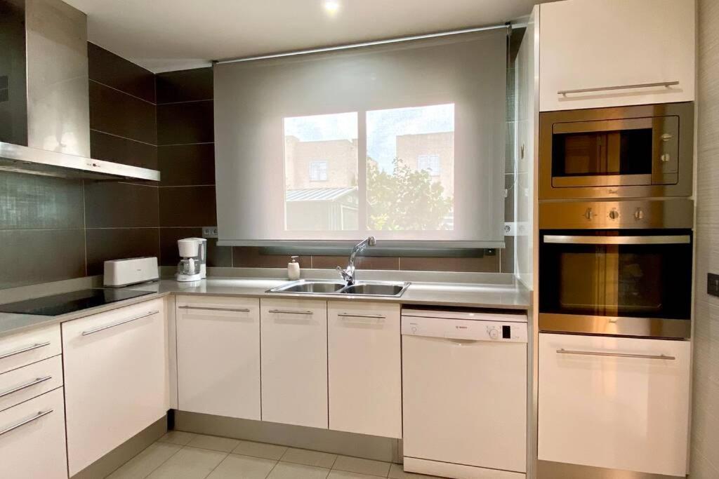 Chalet Moderno Con Piscina En Mont - Roige Bahia Zewnętrze zdjęcie